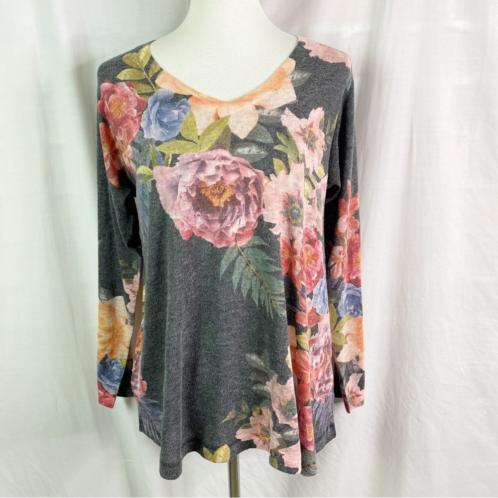 Soft Surroundings Midnight Blooms Pink Floral Gray V
Neck Sweater Lg - Picture 2 of 6